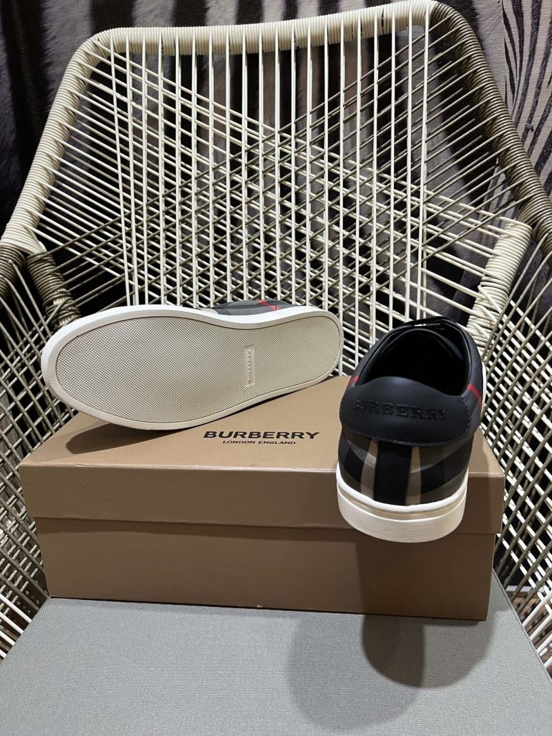 Burberry Low Shoes